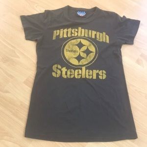 Junk Food Pittsburg Steelers Distressed Kids Tee Shirt Size Large